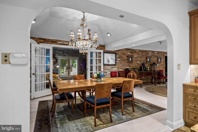 14 E RIDING DR, Cherry Hill, NJ 08003