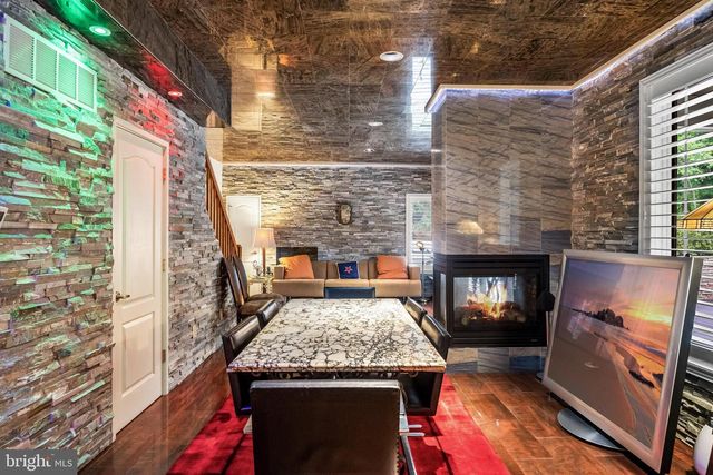 14 E RIDING DR, Cherry Hill, NJ 08003