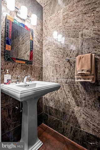 14 E RIDING DR, Cherry Hill, NJ 08003