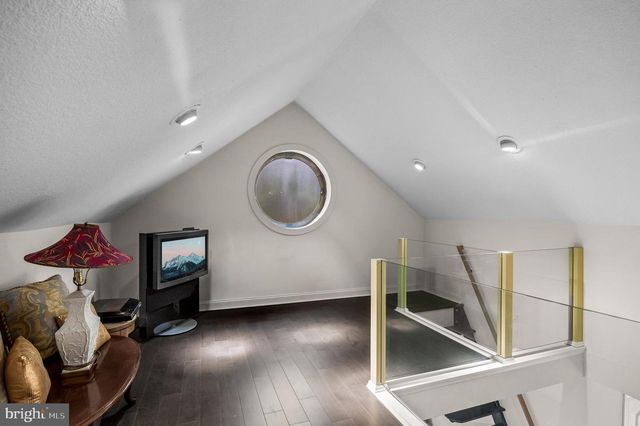 14 E RIDING DR, Cherry Hill, NJ 08003
