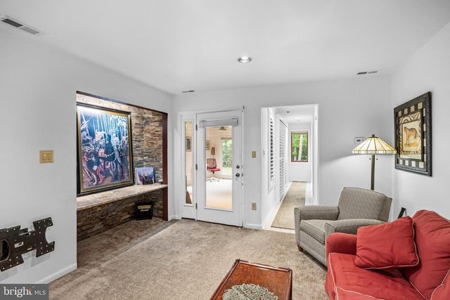 14 E RIDING DR, Cherry Hill, NJ 08003