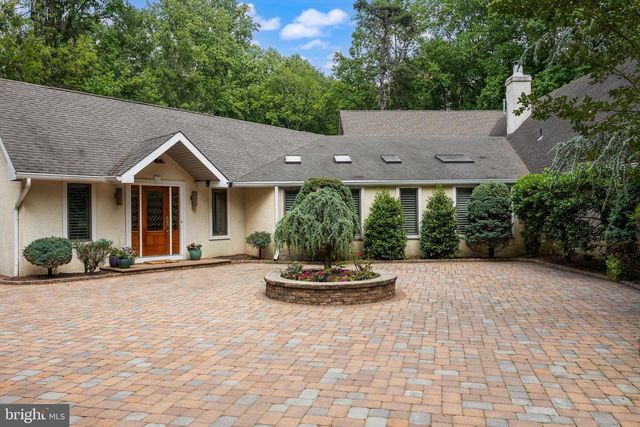 14 E RIDING DR, Cherry Hill, NJ 08003
