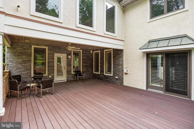 14 E RIDING DR, Cherry Hill, NJ 08003