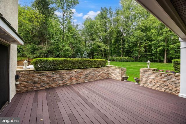 14 E RIDING DR, Cherry Hill, NJ 08003