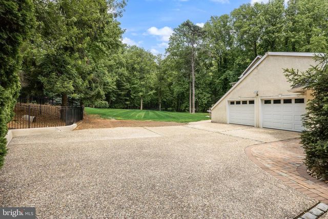 14 E RIDING DR, Cherry Hill, NJ 08003