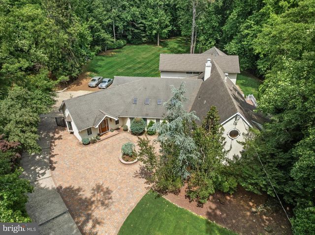 14 E RIDING DR, Cherry Hill, NJ 08003