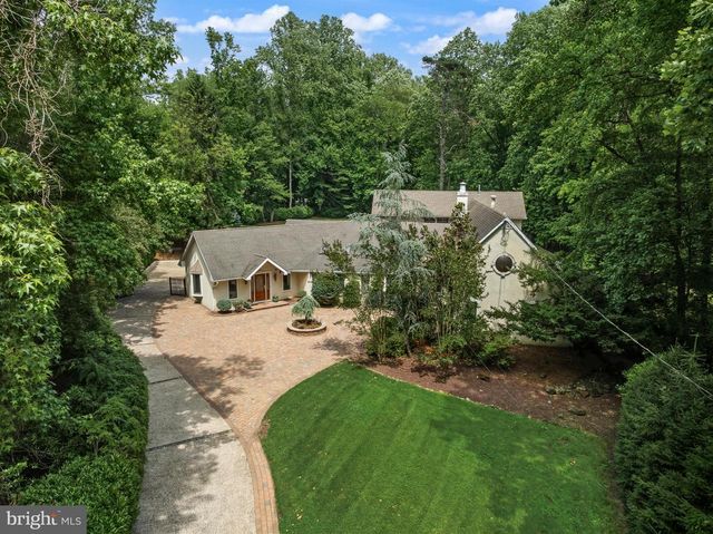 14 E RIDING DR, Cherry Hill, NJ 08003
