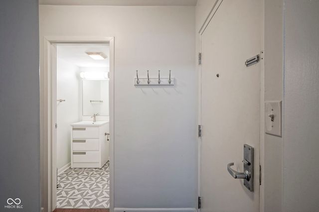 3965 N Meridian Street 3J West, Indianapolis, IN 46208