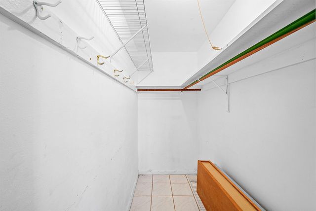 203 Coventry I 203, West Palm Beach, FL 33417