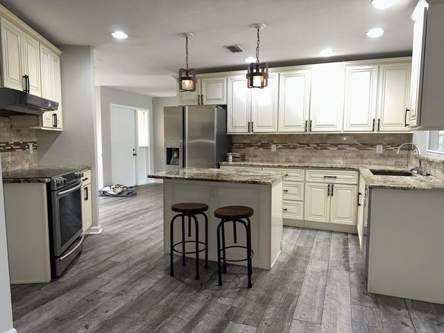 4707 RANCHWAY COURT, Tampa, FL 33624