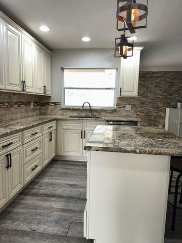 4707 RANCHWAY COURT, Tampa, FL 33624