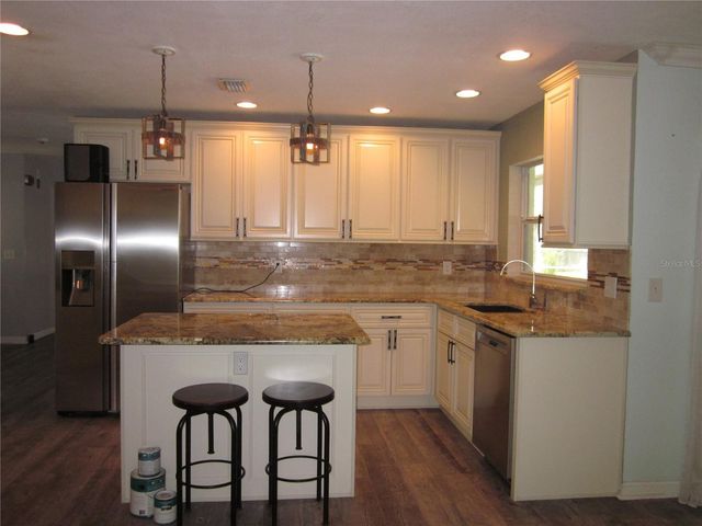 4707 RANCHWAY COURT, Tampa, FL 33624