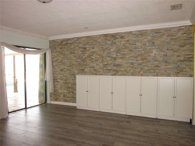 4707 RANCHWAY COURT, Tampa, FL 33624