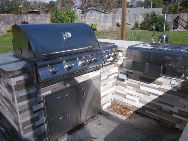 4707 RANCHWAY COURT, Tampa, FL 33624