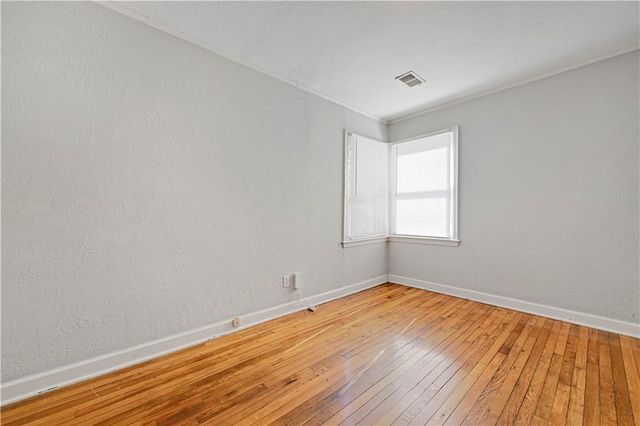 8101 GOODMAN Street, Overland Park, KS 66204