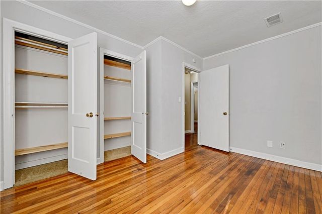 8101 GOODMAN Street, Overland Park, KS 66204