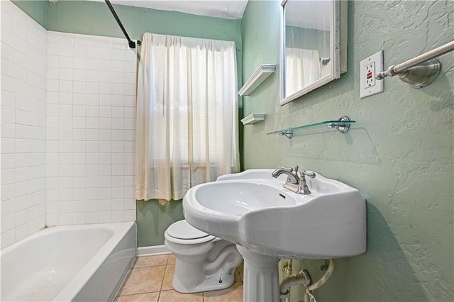 8101 GOODMAN Street, Overland Park, KS 66204