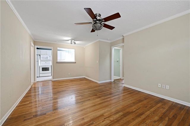 8101 GOODMAN Street, Overland Park, KS 66204