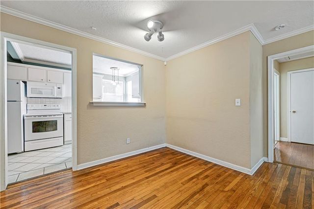 8101 GOODMAN Street, Overland Park, KS 66204