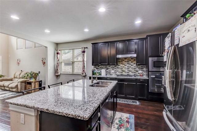 4424 Casa Robles DR, Leander, TX 78641