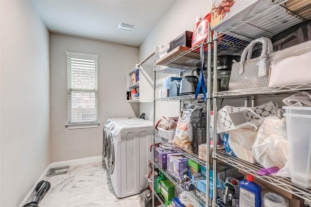4424 Casa Robles DR, Leander, TX 78641