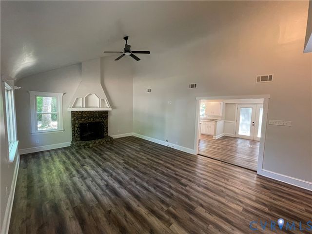 7700 Timber Dr, New Kent, VA 23141