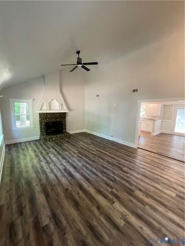 7700 Timber Dr, New Kent, VA 23141