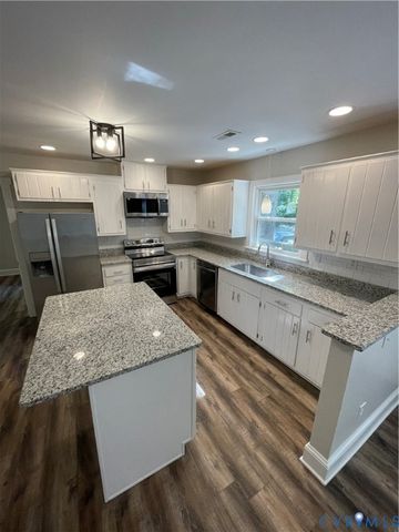 7700 Timber Dr, New Kent, VA 23141