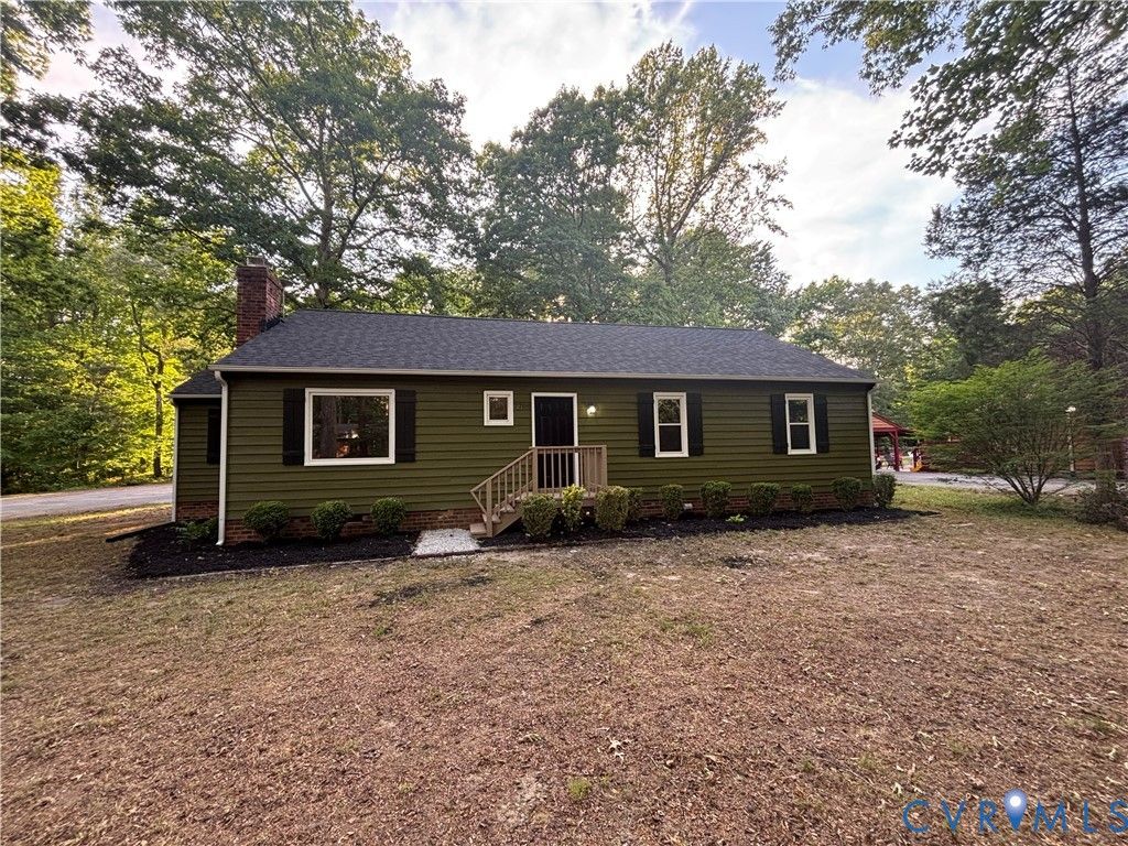 7700 Timber Dr, New Kent, VA 23141