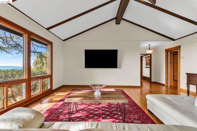 641 641 Alvarado Rd, Berkeley, CA 94705