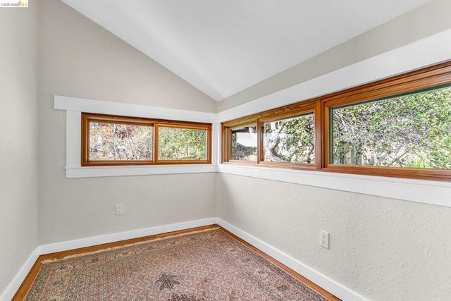 641 641 Alvarado Rd, Berkeley, CA 94705