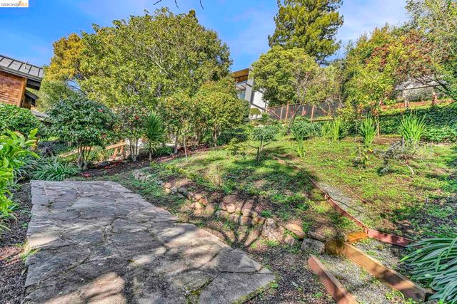 641 641 Alvarado Rd, Berkeley, CA 94705