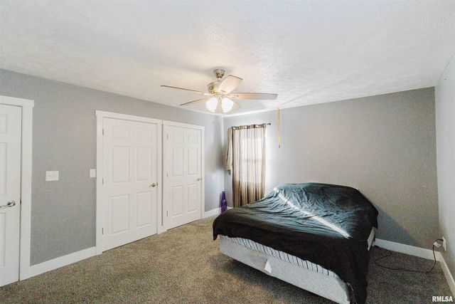 1201 N 11TH Street, Herrin, IL 62959