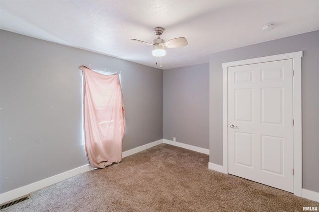 1201 N 11TH Street, Herrin, IL 62959