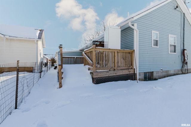 1201 N 11TH Street, Herrin, IL 62959