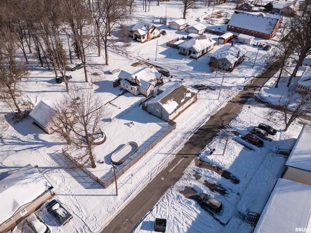 1201 N 11TH Street, Herrin, IL 62959