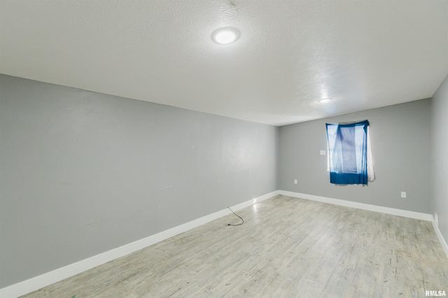 1201 N 11TH Street, Herrin, IL 62959