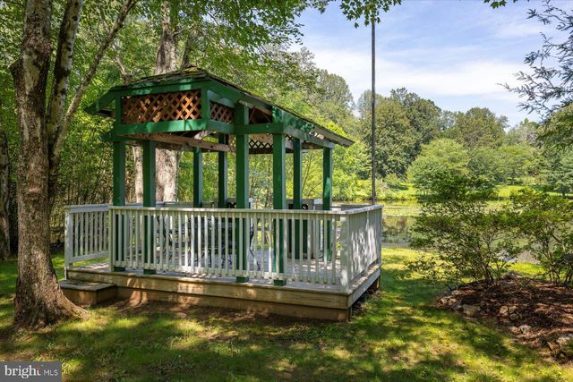 6360 TENNIS CT, Boston, VA 22713