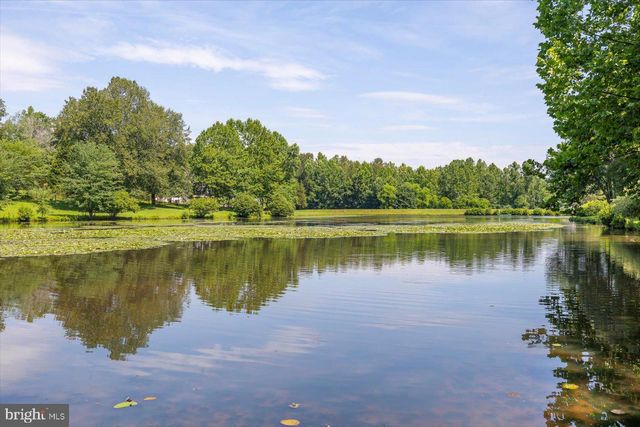 6360 TENNIS CT, Boston, VA 22713