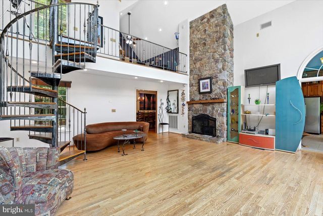 6360 TENNIS CT, Boston, VA 22713