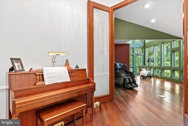 6360 TENNIS CT, Boston, VA 22713