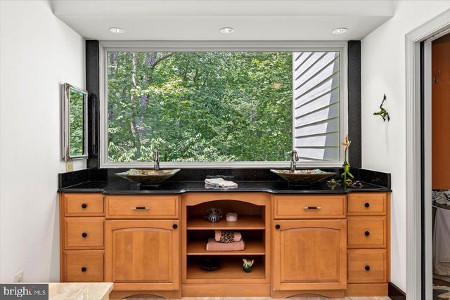 6360 TENNIS CT, Boston, VA 22713