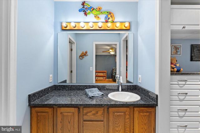 6360 TENNIS CT, Boston, VA 22713