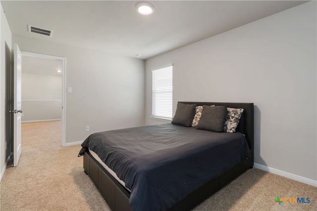 104 Sky Meadows Circle, San Marcos, TX 78666