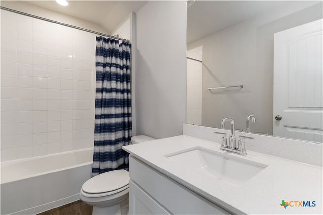 104 Sky Meadows Circle, San Marcos, TX 78666