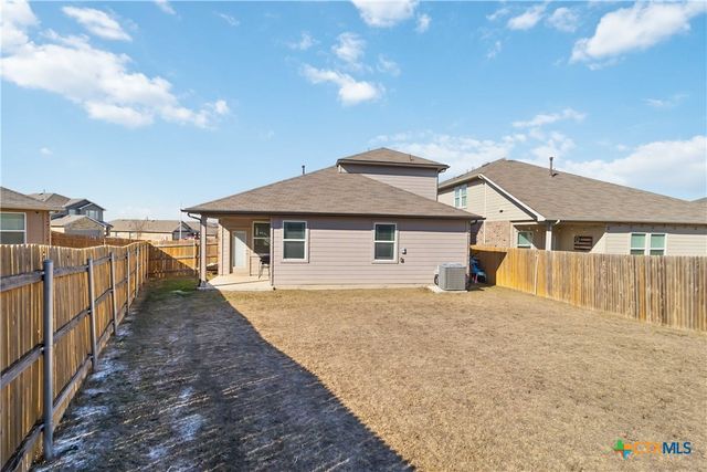 104 Sky Meadows Circle, San Marcos, TX 78666