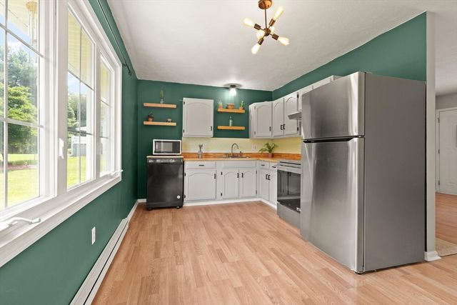 64 Larned Rd, Oxford, MA 01540