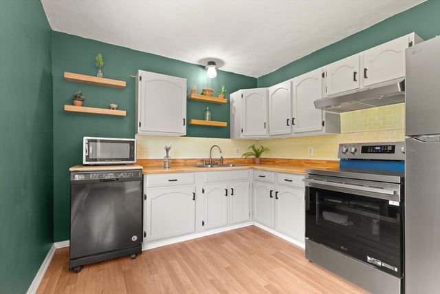 64 Larned Rd, Oxford, MA 01540