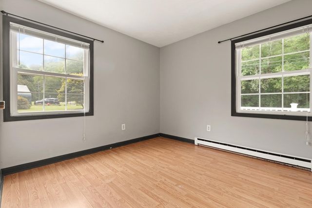 64 Larned Rd, Oxford, MA 01540