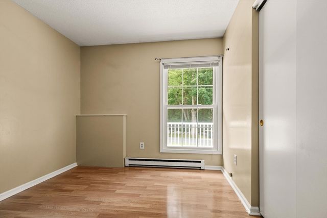64 Larned Rd, Oxford, MA 01540